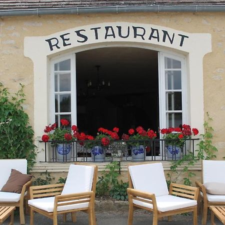 Le Barrage Hotell Mauzac-et-Grand-Castang Exteriör bild