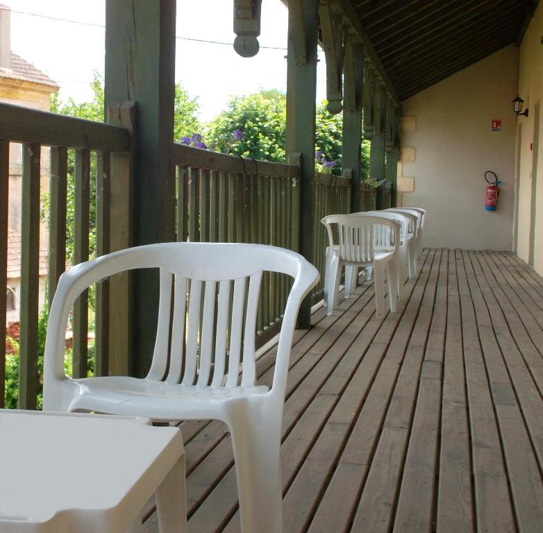 Le Barrage Hotell Mauzac-et-Grand-Castang Exteriör bild